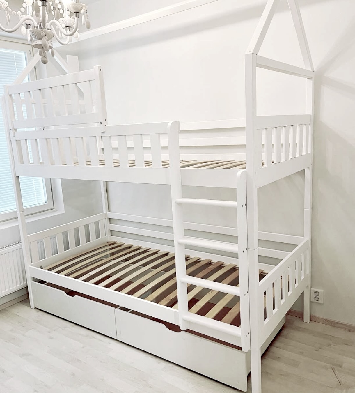 Lasten sängyn kasaus