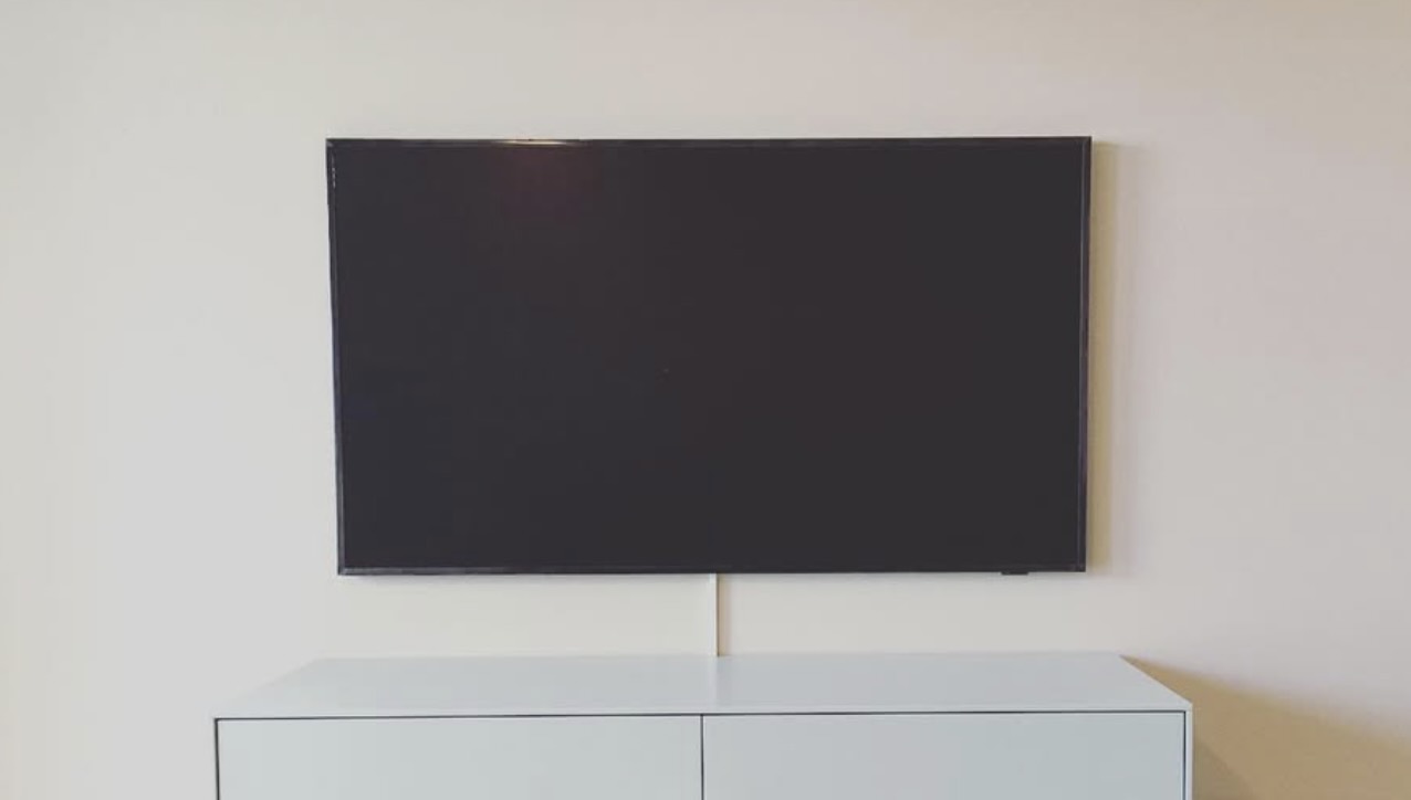 TV ja soundbar asennus